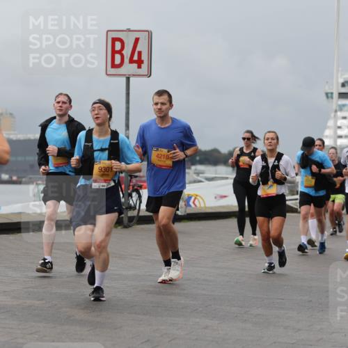 13.09.2026 - Kiel Lauf Andreas Tolksdorf http://msf.ph/oto/10469072 13.09.2026 12:09:06 Kiellinie 1, 39, 9301, 4, 4210, 1, 4799, 7793, 7115 meine-sportfotos.de