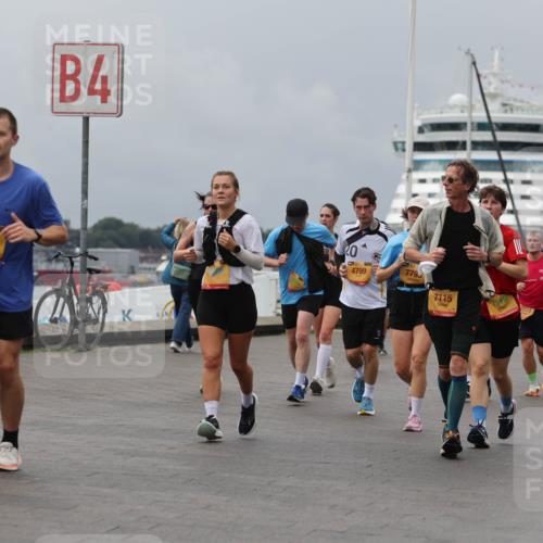 13.09.2026 - Kiel Lauf Andreas Tolksdorf http://msf.ph/oto/10469111 13.09.2026 12:09:07 Kiellinie 4210, 4, 0, 4799, 779, 7115, 3, 1317 meine-sportfotos.de