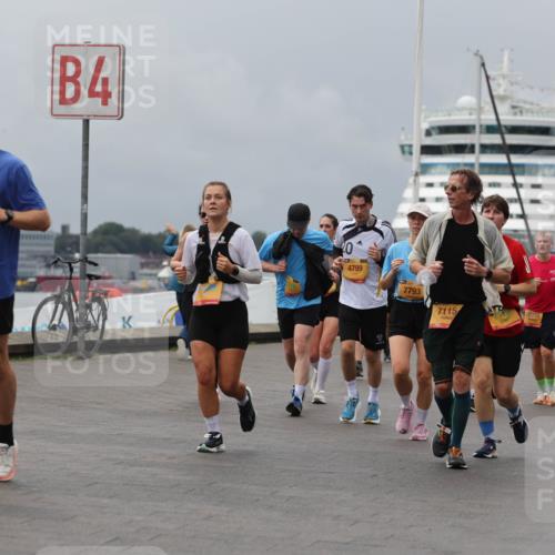 13.09.2026 - Kiel Lauf Andreas Tolksdorf http://msf.ph/oto/10469114 13.09.2026 12:09:07 Kiellinie 4210, 4, 3, 4799, 7793, 7115, 2231, 1817 meine-sportfotos.de
