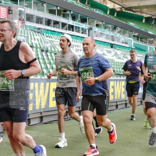 13.09.2026 - 21. swb-Marathon Bremen Michael Burmester http://msf.ph/oto/10469153 13.09.2026 13:13:58 Laufen im Stadion 183, 270, 278, 349, 460, 514, 576, 600, 631, 695, 702, 768, 933, 950, 956, 1005, 1008, 1143, 1286, 1392, 1408, 1426, 1573, 1596, 1641, 1818, 1819, 1991, 2005, 2024, 2035, 2079, 2233, 2264, 2314, 2387, 2412, 2439, 2457, 2461, 2478, 2494, 2505, 2521, 2540, 2564, 2612, 2665, 2684, 2693, 2765, 2773, 2792, 2816, 2829, 2838, 2860, 2884, 2887, 2895, 2921, 2963, 2972, 2975, 2978, 3016, 3111, 3209, 3253, 3277, 3293, 3304, 3313, 3378, 3405, 3428, 3434, 3653, 3661, 4080 meine-sportfotos.de