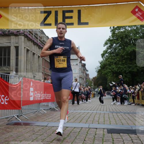 13.09.2026 - Kiel Lauf Yannick Fuchs http://msf.ph/oto/10469168 13.09.2026 10:21:43 Ziel 3788, 1987, 9681, 12148, 12149 meine-sportfotos.de