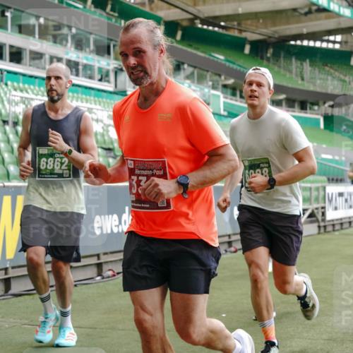 13.09.2026 - 21. swb-Marathon Bremen Michael Burmester http://msf.ph/oto/10469179 13.09.2026 12:57:52 Laufen im Stadion 141, 148, 334, 431, 511, 672, 769, 776, 789, 790, 857, 909, 1010, 1119, 1130, 1191, 1199, 1254, 1281, 1535, 1601, 1642, 1647, 1752, 1809, 1881, 1900, 1931, 1933, 1972, 2046, 2051, 2075, 2324, 2343, 2371, 2397, 2402, 2423, 2425, 2473, 2493, 2634, 2640, 2671, 2761, 2771, 2807, 2903, 2904, 3051, 3078, 3138, 3148, 3182, 3186, 3319, 3338, 3450, 3458, 3514, 3534, 3560, 3634, 3655, 3685, 3690, 3695, 3760, 3813, 3866, 3933, 3939, 4101, 4316, 4319, 205 meine-sportfotos.de