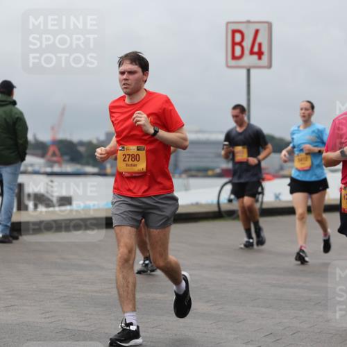 13.09.2026 - Kiel Lauf Andreas Tolksdorf http://msf.ph/oto/10469203 13.09.2026 12:09:13 Kiellinie 39, 2780, 4, 5412, 12231 meine-sportfotos.de