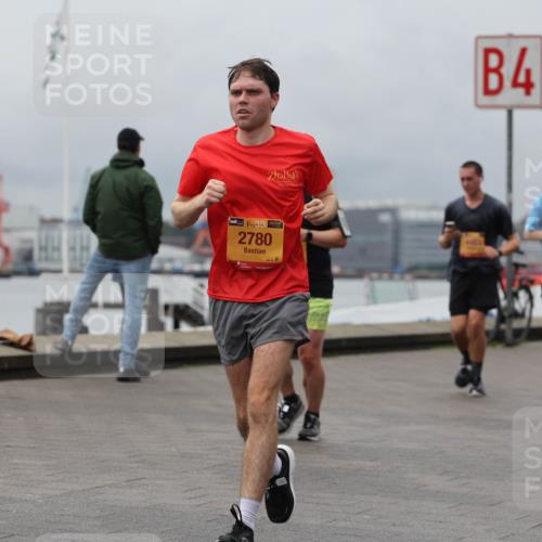 13.09.2026 - Kiel Lauf Andreas Tolksdorf http://msf.ph/oto/10469217 13.09.2026 12:09:13 Kiellinie 1, 38, 2780, 4, 5412, 12231 meine-sportfotos.de