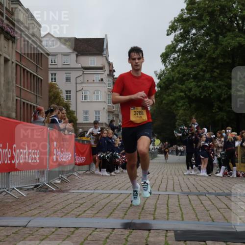 13.09.2026 - Kiel Lauf Yannick Fuchs http://msf.ph/oto/10469224 13.09.2026 10:22:16 Ziel 4621, 8708, 1987, 3732, 3788, 9681, 12148, 151, 8240, 3788 meine-sportfotos.de