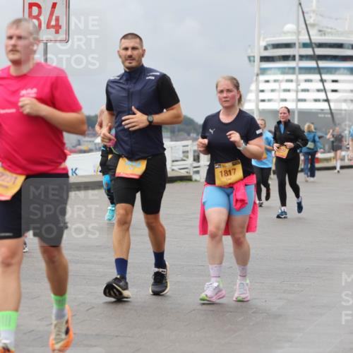 13.09.2026 - Kiel Lauf Andreas Tolksdorf http://msf.ph/oto/10469239 13.09.2026 12:09:14 Kiellinie 34, 2231, 1817, 3 meine-sportfotos.de