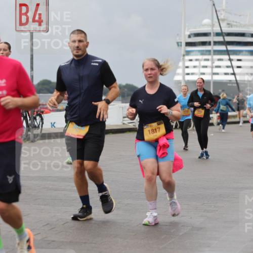 13.09.2026 - Kiel Lauf Andreas Tolksdorf http://msf.ph/oto/10469248 13.09.2026 12:09:14 Kiellinie 2231, 4, 1817, 5728, 7433, 3 meine-sportfotos.de