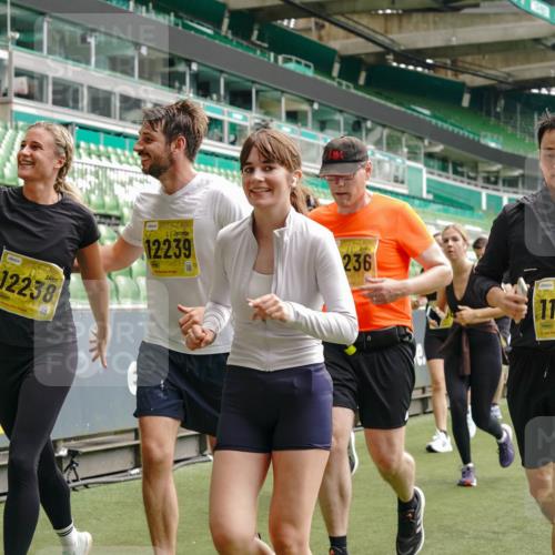 13.09.2026 - 21. swb-Marathon Bremen Michael Burmester http://msf.ph/oto/10469299 13.09.2026 10:36:15 Laufen im Stadion 10092, 10093, 10144, 10152, 10153, 10154, 10157, 10160, 10173, 10175, 10181, 10182, 10185, 10186, 10187, 10195, 10198, 10237, 10245, 10251, 10257, 10263, 10272, 10275, 10278, 10291, 10296, 10306, 10309, 10331, 10332, 10338, 10357, 10377, 10382, 10390, 10403, 10409, 10411, 10420, 10427, 10429, 10439, 10473, 10477, 10481, 10492, 10497, 10500, 10528, 10531, 10560, 10569, 10607, 10613, 10617, 10633, 10636, 10647, 10648, 10659, 10671, 10672, 10677, 10715 meine-sportfotos.de