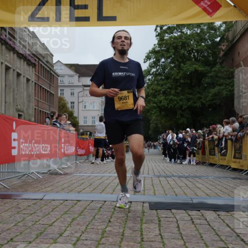 13.09.2026 - Kiel Lauf Yannick Fuchs http://msf.ph/oto/10469309 13.09.2026 10:22:25 Ziel 4621, 8240, 1987, 3732, 8708, 12148, 151, 5603, 9681 meine-sportfotos.de