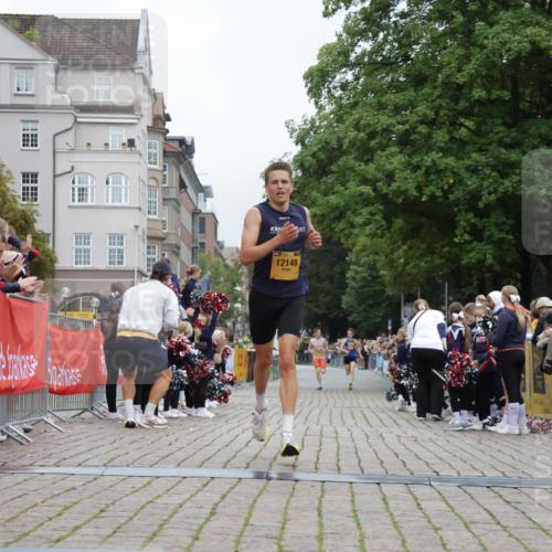 13.09.2026 - Kiel Lauf Yannick Fuchs http://msf.ph/oto/10469326 13.09.2026 10:22:28 Ziel 8240, 1987, 3732, 4621, 8708, 12148, 151, 5603, 9681, 12148 meine-sportfotos.de