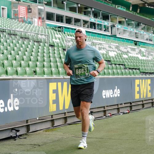 13.09.2026 - 21. swb-Marathon Bremen Michael Burmester http://msf.ph/oto/10469329 13.09.2026 12:57:54 Laufen im Stadion 141, 148, 334, 431, 511, 672, 769, 776, 789, 790, 857, 909, 1010, 1119, 1130, 1191, 1199, 1254, 1281, 1535, 1601, 1642, 1647, 1752, 1809, 1881, 1900, 1931, 1933, 1972, 2046, 2051, 2075, 2324, 2343, 2371, 2397, 2402, 2423, 2425, 2473, 2493, 2634, 2640, 2671, 2761, 2771, 2807, 2903, 2904, 3051, 3078, 3138, 3148, 3182, 3186, 3319, 3338, 3450, 3458, 3514, 3534, 3560, 3634, 3655, 3685, 3690, 3695, 3760, 3813, 3866, 3933, 3939, 4101, 4316, 4319, 205 meine-sportfotos.de