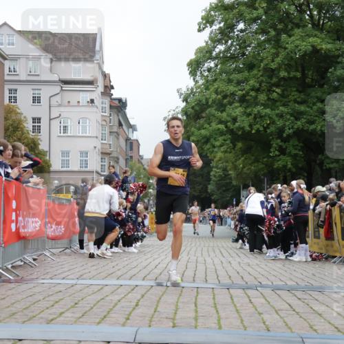 13.09.2026 - Kiel Lauf Yannick Fuchs http://msf.ph/oto/10469333 13.09.2026 10:22:28 Ziel 8240, 1987, 3732, 4621, 8708, 12148, 151, 5603, 9681, 12148 meine-sportfotos.de