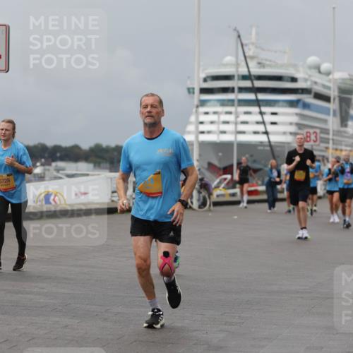 13.09.2026 - Kiel Lauf Andreas Tolksdorf http://msf.ph/oto/10469355 13.09.2026 12:09:20 Kiellinie 4, 7433, 5728, 3 meine-sportfotos.de