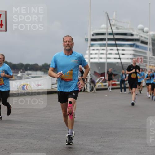 13.09.2026 - Kiel Lauf Andreas Tolksdorf http://msf.ph/oto/10469361 13.09.2026 12:09:20 Kiellinie 4, 7433, 5728, 83 meine-sportfotos.de