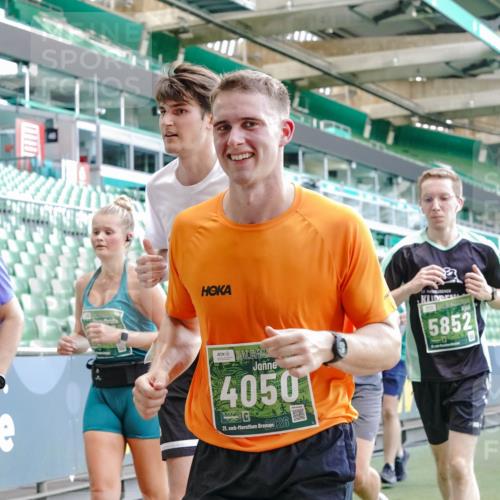 13.09.2026 - 21. swb-Marathon Bremen Michael Burmester http://msf.ph/oto/10469390 13.09.2026 13:14:03 Laufen im Stadion 183, 270, 278, 349, 460, 576, 600, 631, 695, 702, 768, 933, 950, 956, 1005, 1008, 1143, 1392, 1408, 1426, 1573, 1596, 1641, 1818, 1819, 1991, 2005, 2024, 2035, 2079, 2233, 2264, 2314, 2387, 2412, 2439, 2457, 2461, 2478, 2494, 2521, 2540, 2564, 2612, 2665, 2684, 2693, 2765, 2773, 2792, 2816, 2829, 2838, 2860, 2865, 2884, 2887, 2921, 2972, 2975, 2978, 3016, 3111, 3209, 3253, 3277, 3293, 3304, 3313, 3378, 3405, 3428, 3434, 3653, 3661, 3680, 4034, 4080 meine-sportfotos.de