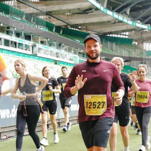 13.09.2026 - 21. swb-Marathon Bremen Michael Burmester http://msf.ph/oto/10469403 13.09.2026 10:36:16 Laufen im Stadion 10092, 10093, 10144, 10152, 10153, 10154, 10157, 10160, 10173, 10175, 10181, 10182, 10185, 10186, 10187, 10195, 10198, 10237, 10245, 10251, 10257, 10263, 10272, 10275, 10278, 10291, 10296, 10306, 10309, 10327, 10331, 10332, 10338, 10357, 10377, 10382, 10390, 10403, 10409, 10411, 10420, 10427, 10429, 10439, 10473, 10477, 10481, 10492, 10497, 10500, 10528, 10531, 10560, 10569, 10607, 10613, 10617, 10633, 10636, 10647, 10648, 10659, 10671, 10672, 10677, 10715 meine-sportfotos.de