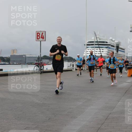 13.09.2026 - Kiel Lauf Andreas Tolksdorf http://msf.ph/oto/10469420 13.09.2026 12:09:28 Kiellinie 4, 7161 meine-sportfotos.de