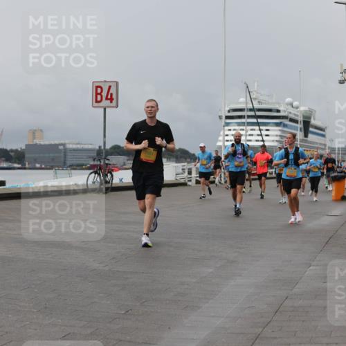 13.09.2026 - Kiel Lauf Andreas Tolksdorf http://msf.ph/oto/10469424 13.09.2026 12:09:28 Kiellinie 4, 7161, 2 meine-sportfotos.de