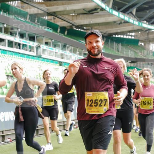 13.09.2026 - 21. swb-Marathon Bremen Michael Burmester http://msf.ph/oto/10469426 13.09.2026 10:36:17 Laufen im Stadion 10092, 10093, 10144, 10152, 10153, 10154, 10157, 10160, 10173, 10175, 10181, 10182, 10185, 10186, 10187, 10195, 10198, 10237, 10245, 10251, 10257, 10263, 10272, 10275, 10278, 10291, 10296, 10306, 10309, 10327, 10331, 10332, 10338, 10357, 10377, 10382, 10390, 10403, 10409, 10411, 10420, 10427, 10429, 10439, 10473, 10477, 10481, 10492, 10497, 10500, 10528, 10531, 10560, 10569, 10607, 10613, 10617, 10633, 10636, 10647, 10648, 10659, 10671, 10672, 10677, 10715 meine-sportfotos.de