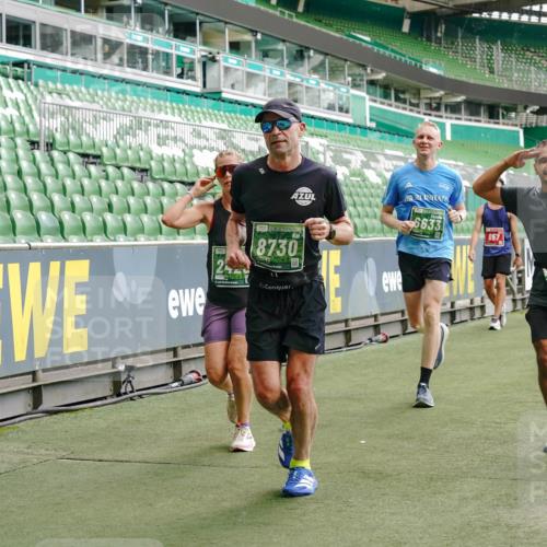 13.09.2026 - 21. swb-Marathon Bremen Michael Burmester http://msf.ph/oto/10469434 13.09.2026 12:57:57 Laufen im Stadion 141, 148, 334, 431, 511, 672, 769, 776, 789, 790, 857, 909, 1010, 1119, 1130, 1191, 1199, 1254, 1281, 1535, 1601, 1642, 1647, 1752, 1809, 1881, 1900, 1931, 1933, 2046, 2051, 2075, 2324, 2343, 2371, 2397, 2402, 2423, 2425, 2473, 2493, 2634, 2640, 2671, 2761, 2771, 2807, 2903, 2904, 3051, 3078, 3120, 3138, 3148, 3182, 3186, 3319, 3338, 3435, 3450, 3458, 3514, 3534, 3560, 3634, 3655, 3685, 3690, 3695, 3760, 3813, 3866, 3933, 3939, 4101, 4316, 4319, 205 meine-sportfotos.de