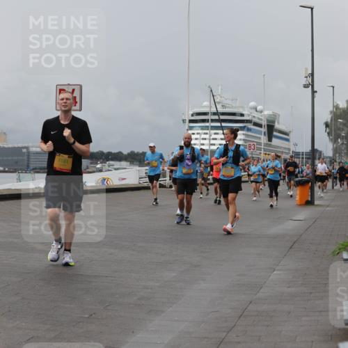 13.09.2026 - Kiel Lauf Andreas Tolksdorf http://msf.ph/oto/10469444 13.09.2026 12:09:29 Kiellinie 7161, 3 meine-sportfotos.de