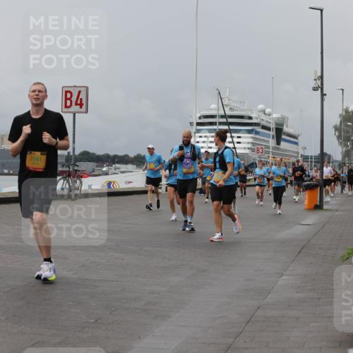 13.09.2026 - Kiel Lauf Andreas Tolksdorf http://msf.ph/oto/10469475 13.09.2026 12:09:29 Kiellinie 7161, 4, 3 meine-sportfotos.de
