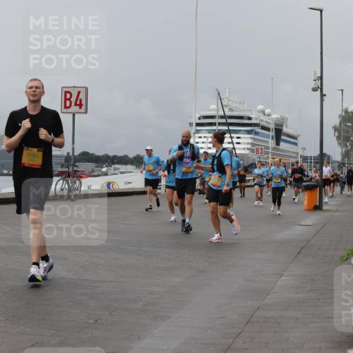 13.09.2026 - Kiel Lauf Andreas Tolksdorf http://msf.ph/oto/10469481 13.09.2026 12:09:29 Kiellinie 7161, 4, 3 meine-sportfotos.de