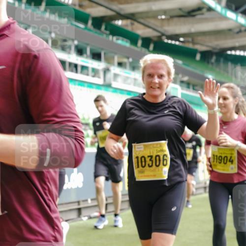13.09.2026 - 21. swb-Marathon Bremen Michael Burmester http://msf.ph/oto/10469539 13.09.2026 10:36:18 Laufen im Stadion 10092, 10093, 10144, 10152, 10153, 10154, 10157, 10160, 10173, 10175, 10181, 10182, 10185, 10186, 10187, 10195, 10198, 10237, 10245, 10251, 10257, 10263, 10272, 10275, 10278, 10291, 10296, 10306, 10309, 10327, 10331, 10332, 10338, 10357, 10377, 10382, 10390, 10403, 10409, 10411, 10420, 10427, 10429, 10439, 10473, 10477, 10481, 10492, 10497, 10500, 10528, 10531, 10560, 10569, 10607, 10613, 10617, 10633, 10636, 10647, 10648, 10659, 10671, 10672, 10677, 10715 meine-sportfotos.de