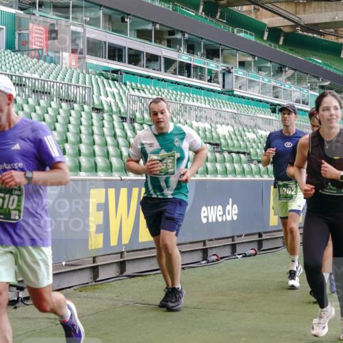 13.09.2026 - 21. swb-Marathon Bremen Michael Burmester http://msf.ph/oto/10469544 13.09.2026 13:14:04 Laufen im Stadion 183, 270, 278, 349, 460, 576, 600, 631, 695, 702, 768, 933, 950, 956, 1005, 1008, 1143, 1392, 1408, 1426, 1573, 1596, 1641, 1818, 1819, 1991, 2005, 2024, 2035, 2079, 2233, 2264, 2314, 2387, 2412, 2439, 2457, 2461, 2478, 2494, 2521, 2540, 2564, 2612, 2665, 2684, 2693, 2765, 2773, 2792, 2816, 2829, 2838, 2860, 2865, 2884, 2887, 2921, 2972, 2975, 2978, 3016, 3111, 3209, 3253, 3277, 3293, 3304, 3313, 3378, 3405, 3428, 3434, 3653, 3661, 3680, 4034, 4080 meine-sportfotos.de