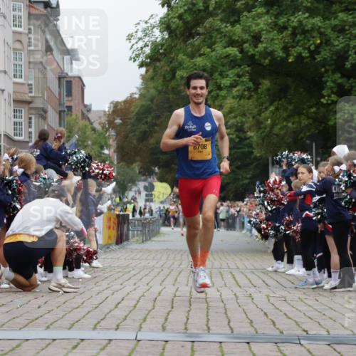 13.09.2026 - Kiel Lauf Yannick Fuchs http://msf.ph/oto/10469545 13.09.2026 10:22:46 Ziel 5326, 5603, 151, 4621, 8240, 8708, 9678, 3732, 8708 meine-sportfotos.de
