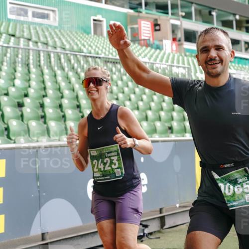 13.09.2026 - 21. swb-Marathon Bremen Michael Burmester http://msf.ph/oto/10469556 13.09.2026 12:57:59 Laufen im Stadion 141, 148, 334, 431, 511, 672, 769, 776, 789, 790, 857, 909, 1010, 1119, 1130, 1191, 1199, 1254, 1281, 1535, 1601, 1642, 1647, 1752, 1809, 1881, 1900, 1931, 1933, 2046, 2051, 2075, 2324, 2343, 2367, 2371, 2397, 2402, 2423, 2425, 2493, 2634, 2640, 2671, 2761, 2771, 2807, 2903, 2904, 3051, 3078, 3120, 3138, 3148, 3182, 3186, 3319, 3338, 3435, 3450, 3458, 3514, 3534, 3560, 3634, 3655, 3685, 3690, 3695, 3760, 3813, 3866, 3933, 3939, 4101, 4316, 4319, 205 meine-sportfotos.de