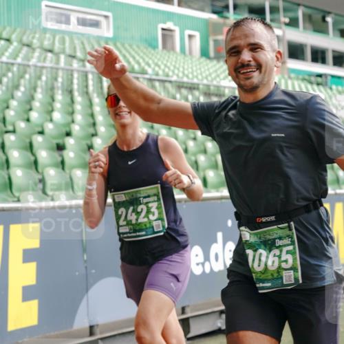 13.09.2026 - 21. swb-Marathon Bremen Michael Burmester http://msf.ph/oto/10469570 13.09.2026 12:57:59 Laufen im Stadion 141, 148, 334, 431, 511, 672, 769, 776, 789, 790, 857, 909, 1010, 1119, 1130, 1191, 1199, 1254, 1281, 1535, 1601, 1642, 1647, 1752, 1809, 1881, 1900, 1931, 1933, 2046, 2051, 2075, 2324, 2343, 2367, 2371, 2397, 2402, 2423, 2425, 2493, 2634, 2640, 2671, 2761, 2771, 2807, 2903, 2904, 3051, 3078, 3120, 3138, 3148, 3182, 3186, 3319, 3338, 3435, 3450, 3458, 3514, 3534, 3560, 3634, 3655, 3685, 3690, 3695, 3760, 3813, 3866, 3933, 3939, 4101, 4316, 4319, 205 meine-sportfotos.de