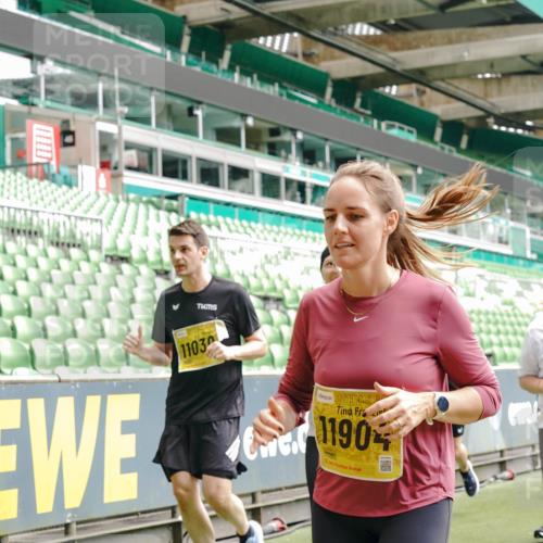 13.09.2026 - 21. swb-Marathon Bremen Michael Burmester http://msf.ph/oto/10469604 13.09.2026 10:36:19 Laufen im Stadion 10092, 10093, 10144, 10152, 10153, 10154, 10157, 10160, 10173, 10175, 10181, 10182, 10185, 10186, 10187, 10195, 10198, 10237, 10245, 10251, 10257, 10263, 10272, 10275, 10278, 10291, 10296, 10306, 10309, 10327, 10331, 10332, 10338, 10357, 10377, 10382, 10390, 10403, 10409, 10411, 10420, 10427, 10429, 10439, 10473, 10477, 10481, 10492, 10497, 10500, 10528, 10531, 10560, 10569, 10607, 10613, 10617, 10633, 10636, 10647, 10648, 10659, 10671, 10672, 10715 meine-sportfotos.de