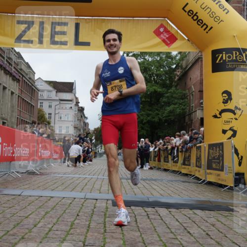 13.09.2026 - Kiel Lauf Yannick Fuchs http://msf.ph/oto/10469612 13.09.2026 10:22:49 Ziel 5326, 5603, 151, 4621, 5603, 8240, 9678, 4621, 8708 meine-sportfotos.de