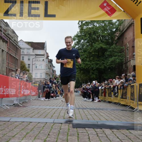 13.09.2026 - Kiel Lauf Yannick Fuchs http://msf.ph/oto/10469648 13.09.2026 10:22:52 Ziel 5326, 151, 5603, 8240, 9678, 10568, 4621, 8708 meine-sportfotos.de