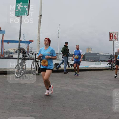 13.09.2026 - Kiel Lauf Andreas Tolksdorf http://msf.ph/oto/10469719 13.09.2026 12:09:41 Kiellinie 9239, 4 meine-sportfotos.de