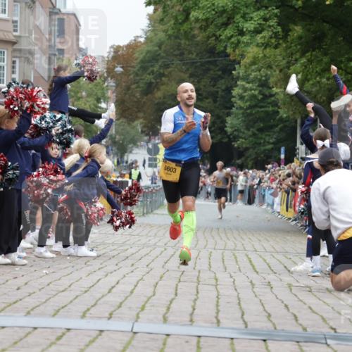 13.09.2026 - Kiel Lauf Yannick Fuchs http://msf.ph/oto/10469752 13.09.2026 10:23:11 Ziel 3465, 8809, 9678, 10568, 5326, 5603, 4645, 6302, 151, 5603 meine-sportfotos.de