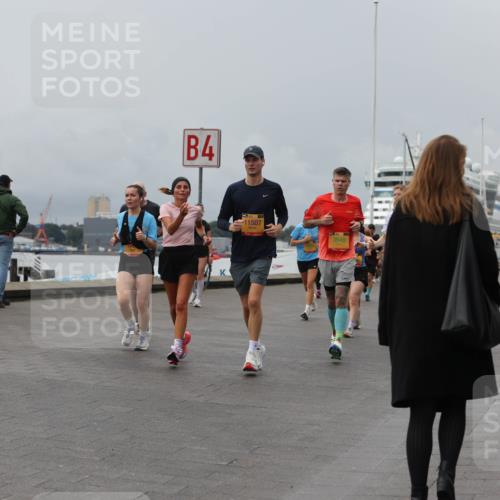 13.09.2026 - Kiel Lauf Andreas Tolksdorf http://msf.ph/oto/10469753 13.09.2026 12:09:43 Kiellinie 4, 11507, 3946 meine-sportfotos.de
