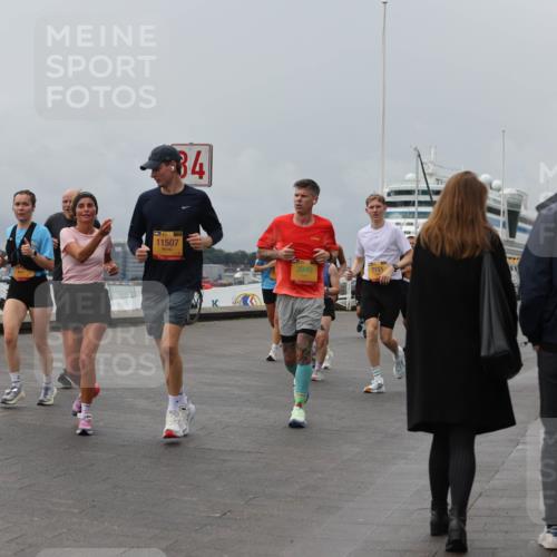 13.09.2026 - Kiel Lauf Andreas Tolksdorf http://msf.ph/oto/10469776 13.09.2026 12:09:43 Kiellinie 11507, 34, 3946, 7151 meine-sportfotos.de