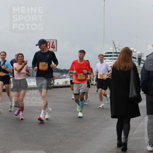 13.09.2026 - Kiel Lauf Andreas Tolksdorf http://msf.ph/oto/10469777 13.09.2026 12:09:43 Kiellinie 11507, 84, 3946, 7151 meine-sportfotos.de
