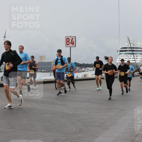 13.09.2026 - Kiel Lauf Andreas Tolksdorf http://msf.ph/oto/10469953 13.09.2026 12:09:56 Kiellinie 2199, 4, 40, 3 meine-sportfotos.de