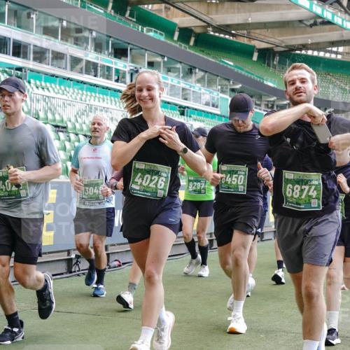 13.09.2026 - 21. swb-Marathon Bremen Michael Burmester http://msf.ph/oto/10469964 13.09.2026 13:14:11 Laufen im Stadion 183, 270, 278, 300, 349, 414, 460, 576, 600, 631, 695, 702, 768, 933, 950, 956, 1005, 1008, 1143, 1392, 1408, 1426, 1573, 1596, 1641, 1818, 1819, 1991, 2024, 2035, 2079, 2233, 2264, 2314, 2387, 2412, 2439, 2457, 2461, 2478, 2494, 2521, 2540, 2564, 2612, 2665, 2684, 2690, 2691, 2693, 2737, 2773, 2792, 2816, 2829, 2838, 2860, 2861, 2865, 2884, 2887, 2921, 2972, 2978, 3016, 3111, 3209, 3253, 3277, 3293, 3304, 3313, 3355, 3378, 3405, 3428, 3653, 3661, 3680, 4034, 4080, 4306 meine-sportfotos.de