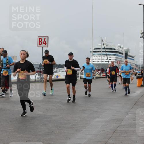 13.09.2026 - Kiel Lauf Andreas Tolksdorf http://msf.ph/oto/10470020 13.09.2026 12:09:58 Kiellinie 2199, 4, 5243, 11956, 11480, 6264, 3 meine-sportfotos.de