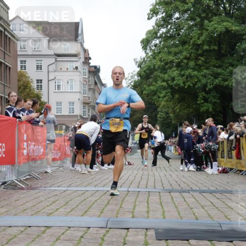 13.09.2026 - Kiel Lauf Yannick Fuchs http://msf.ph/oto/10470052 13.09.2026 10:23:51 Ziel 716, 2937, 3465, 4645, 6302, 6018, 6433, 7195, 3465, 4645, 8809, 10568 meine-sportfotos.de