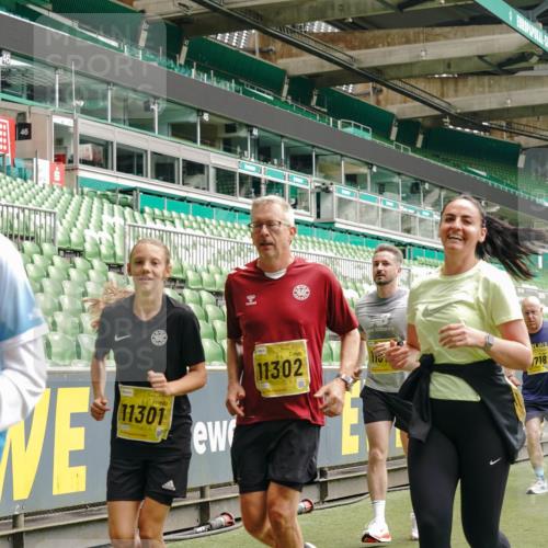 13.09.2026 - 21. swb-Marathon Bremen Michael Burmester http://msf.ph/oto/10470132 13.09.2026 10:36:26 Laufen im Stadion 10092, 10093, 10144, 10152, 10153, 10154, 10160, 10173, 10175, 10181, 10182, 10186, 10187, 10195, 10198, 10237, 10245, 10251, 10257, 10263, 10272, 10275, 10278, 10291, 10296, 10306, 10309, 10327, 10331, 10332, 10338, 10357, 10377, 10382, 10390, 10403, 10409, 10411, 10420, 10427, 10429, 10439, 10473, 10477, 10481, 10492, 10497, 10500, 10528, 10531, 10560, 10569, 10607, 10613, 10617, 10633, 10636, 10647, 10648, 10659, 10663, 10671, 10672, 10715 meine-sportfotos.de