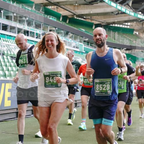 13.09.2026 - 21. swb-Marathon Bremen Michael Burmester http://msf.ph/oto/10470137 13.09.2026 13:14:13 Laufen im Stadion 183, 270, 278, 300, 349, 414, 460, 576, 600, 631, 695, 702, 768, 933, 950, 956, 1005, 1008, 1143, 1392, 1408, 1426, 1573, 1596, 1641, 1818, 1819, 1991, 2024, 2035, 2079, 2233, 2264, 2314, 2387, 2412, 2439, 2457, 2461, 2478, 2494, 2521, 2540, 2564, 2612, 2665, 2684, 2690, 2691, 2693, 2737, 2773, 2792, 2816, 2829, 2838, 2861, 2865, 2884, 2887, 2921, 2972, 2978, 3016, 3111, 3209, 3253, 3277, 3293, 3304, 3313, 3355, 3378, 3405, 3428, 3653, 3661, 3680, 4034, 4080, 4306 meine-sportfotos.de