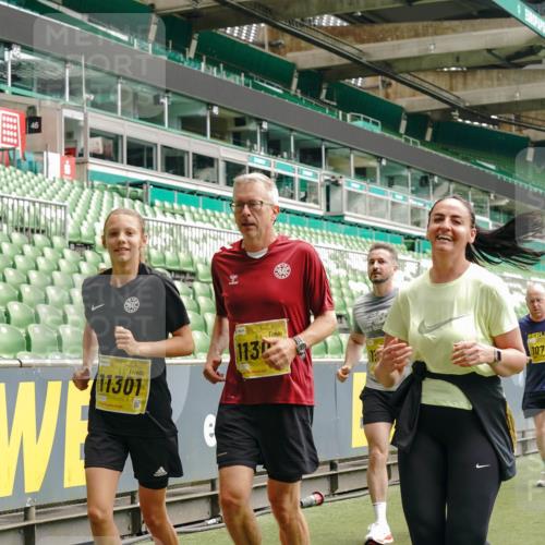13.09.2026 - 21. swb-Marathon Bremen Michael Burmester http://msf.ph/oto/10470149 13.09.2026 10:36:26 Laufen im Stadion 10092, 10093, 10144, 10152, 10153, 10154, 10160, 10173, 10175, 10181, 10182, 10186, 10187, 10195, 10198, 10237, 10245, 10251, 10257, 10263, 10272, 10275, 10278, 10291, 10296, 10306, 10309, 10327, 10331, 10332, 10338, 10357, 10377, 10382, 10390, 10403, 10409, 10411, 10420, 10427, 10429, 10439, 10473, 10477, 10481, 10492, 10497, 10500, 10528, 10531, 10560, 10569, 10607, 10613, 10617, 10633, 10636, 10647, 10648, 10659, 10663, 10671, 10672, 10715 meine-sportfotos.de