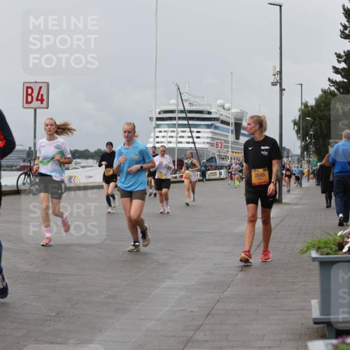 13.09.2026 - Kiel Lauf Andreas Tolksdorf http://msf.ph/oto/10470173 13.09.2026 12:10:05 Kiellinie 719, 4, 3, 2845 meine-sportfotos.de