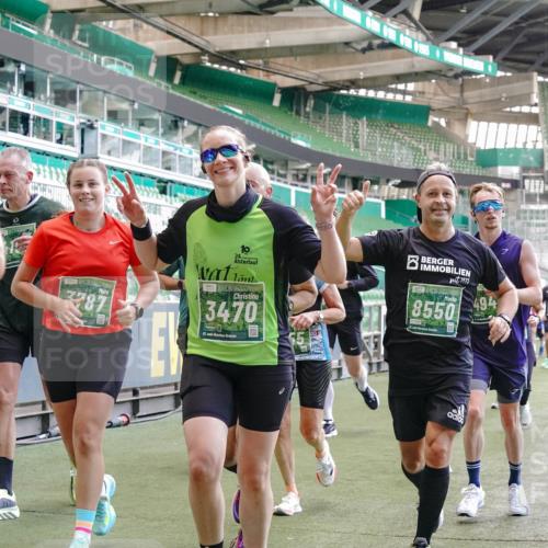 13.09.2026 - 21. swb-Marathon Bremen Michael Burmester http://msf.ph/oto/10470200 13.09.2026 13:14:14 Laufen im Stadion 183, 270, 278, 300, 349, 414, 460, 576, 600, 631, 695, 702, 768, 933, 950, 956, 1005, 1008, 1047, 1143, 1392, 1408, 1426, 1573, 1596, 1641, 1818, 1819, 1991, 2024, 2035, 2079, 2233, 2314, 2387, 2412, 2439, 2457, 2461, 2478, 2494, 2521, 2540, 2564, 2612, 2665, 2684, 2690, 2691, 2693, 2737, 2773, 2792, 2816, 2829, 2838, 2861, 2865, 2884, 2887, 2921, 2972, 2978, 3016, 3111, 3209, 3253, 3277, 3293, 3304, 3313, 3355, 3378, 3405, 3428, 3653, 3661, 3680, 4034, 4080, 4306, 703 meine-sportfotos.de