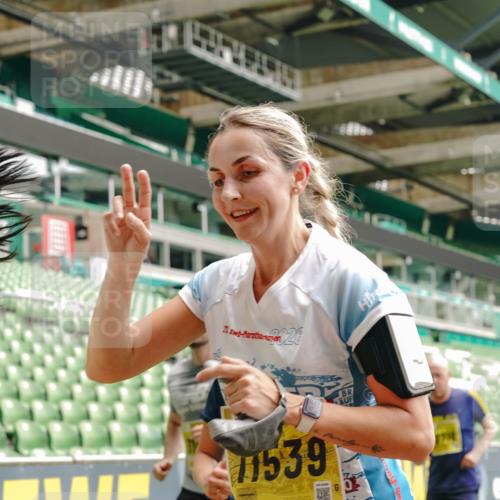 13.09.2026 - 21. swb-Marathon Bremen Michael Burmester http://msf.ph/oto/10470259 13.09.2026 10:36:27 Laufen im Stadion 10092, 10093, 10144, 10152, 10153, 10154, 10160, 10173, 10175, 10181, 10182, 10186, 10187, 10195, 10198, 10237, 10245, 10251, 10257, 10263, 10272, 10275, 10278, 10291, 10296, 10306, 10309, 10327, 10331, 10332, 10338, 10357, 10377, 10382, 10390, 10403, 10409, 10411, 10420, 10427, 10429, 10439, 10473, 10477, 10481, 10492, 10497, 10500, 10516, 10528, 10531, 10560, 10569, 10607, 10613, 10617, 10633, 10636, 10647, 10648, 10659, 10663, 10671, 10672, 10715 meine-sportfotos.de